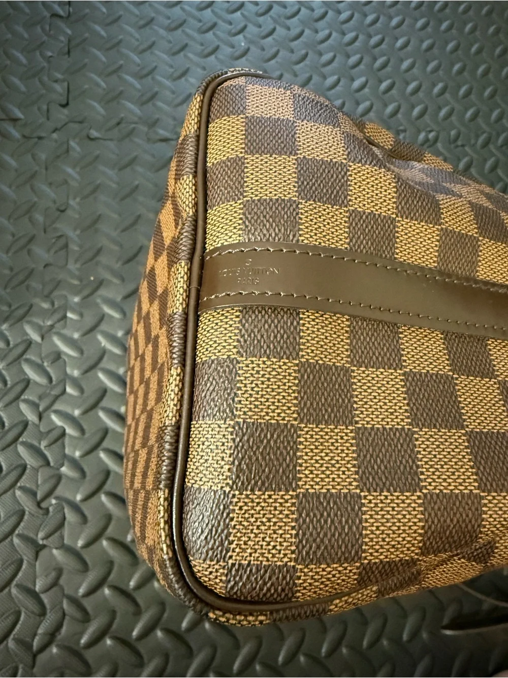 Authentic LV Speedy Bandoulière 30